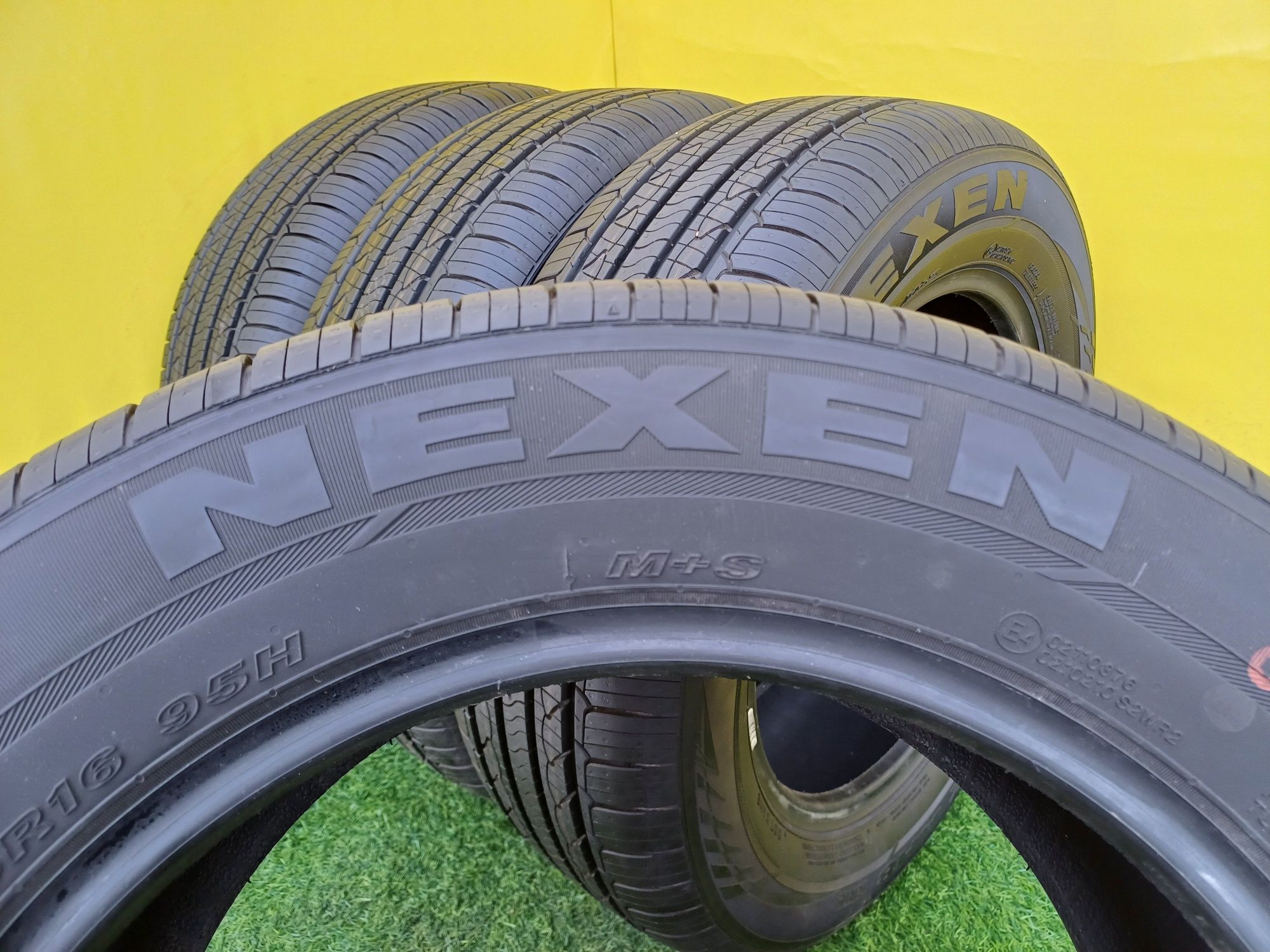 Шины 205/65 R16 Nexen комплект.