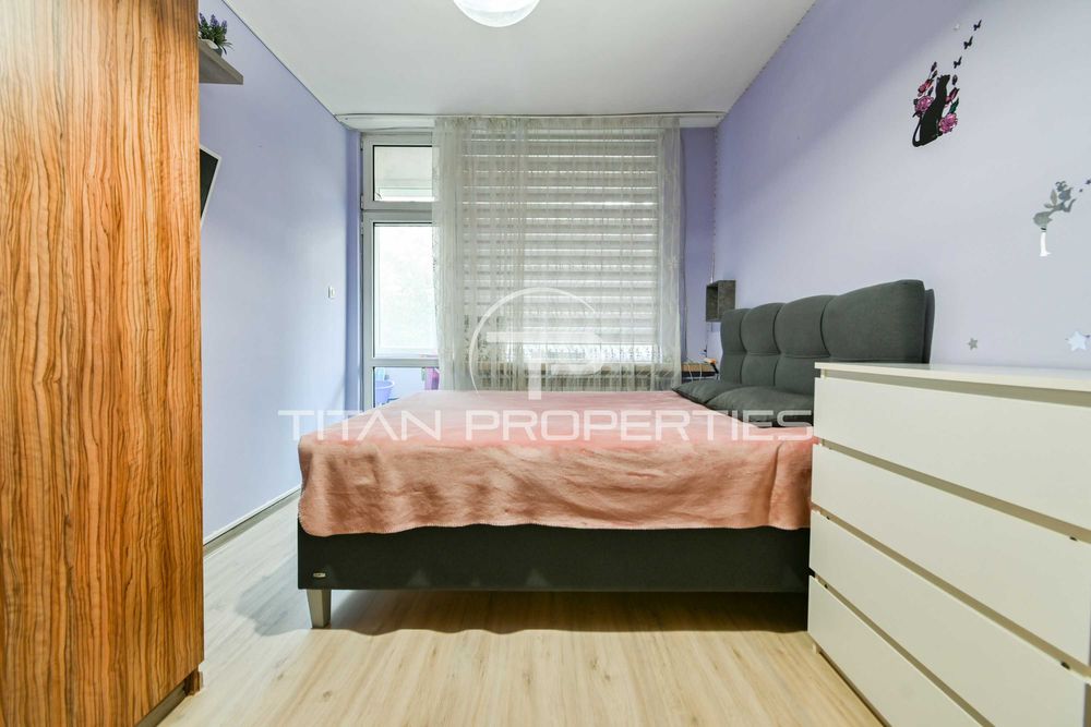 Продава се Тристаен апартамент в София, Разсадника - 89 кв.м за 2416 €/кв.м - Снимка #12