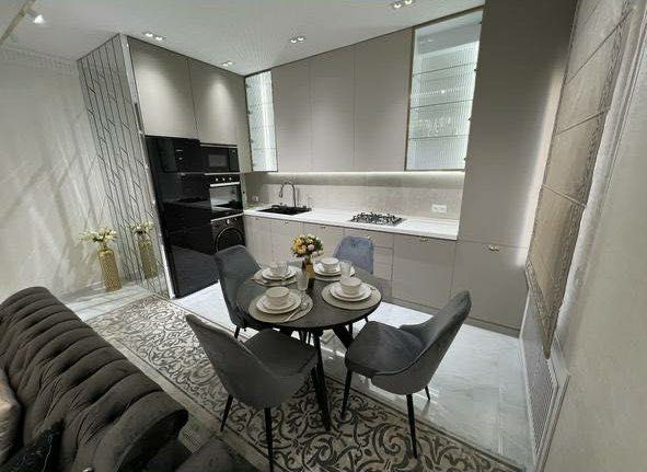 Сдаётся уютная и просторная 3-комнатная квартира со всеми удобствами!