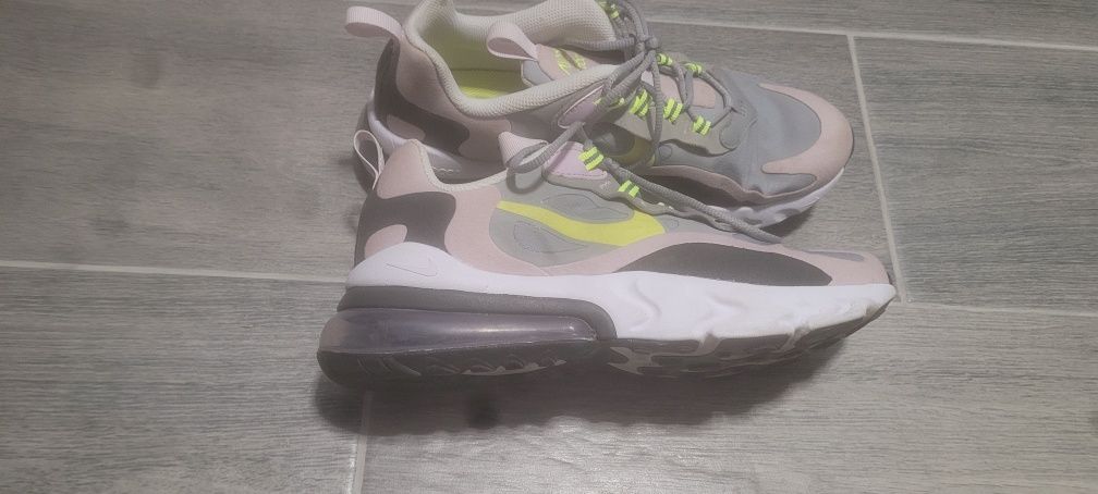 Nike Air Max 270 React GS