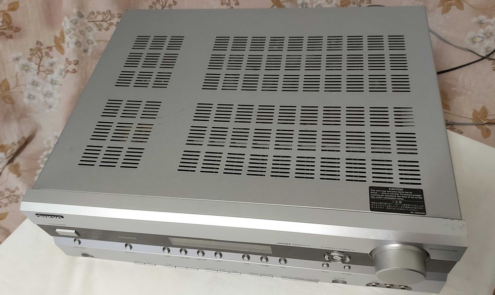 Amplificator cu radio Onkyo TX SR506