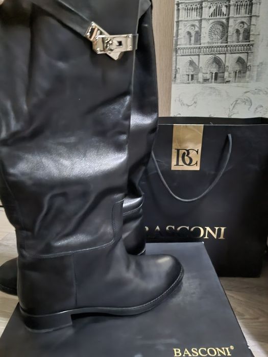 Продаю новые сапоги , зима европейка , натуральная кожа , мех цигейка