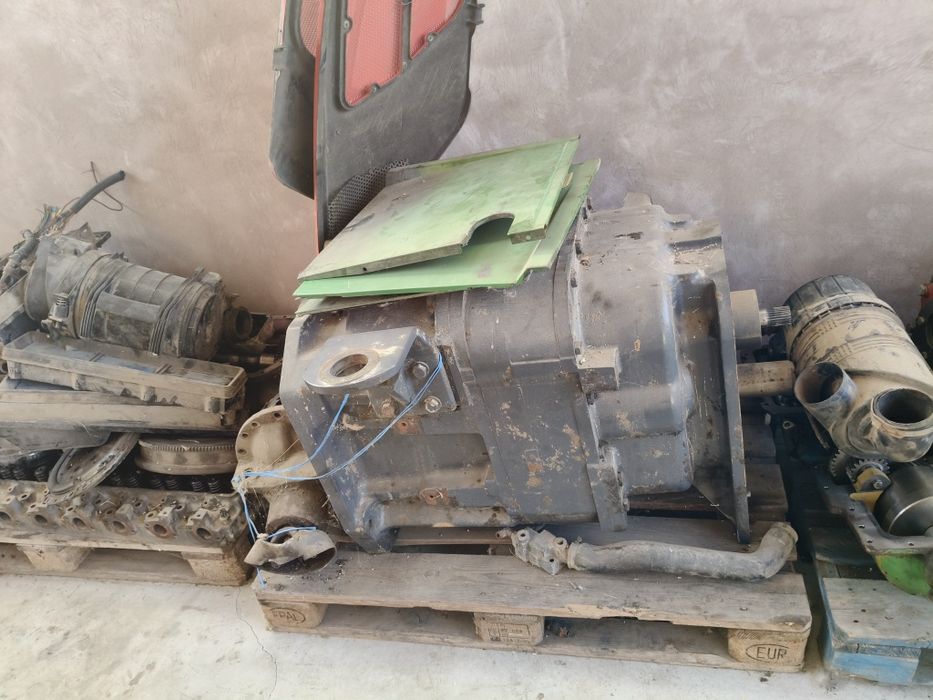 Piese new Holland 8870