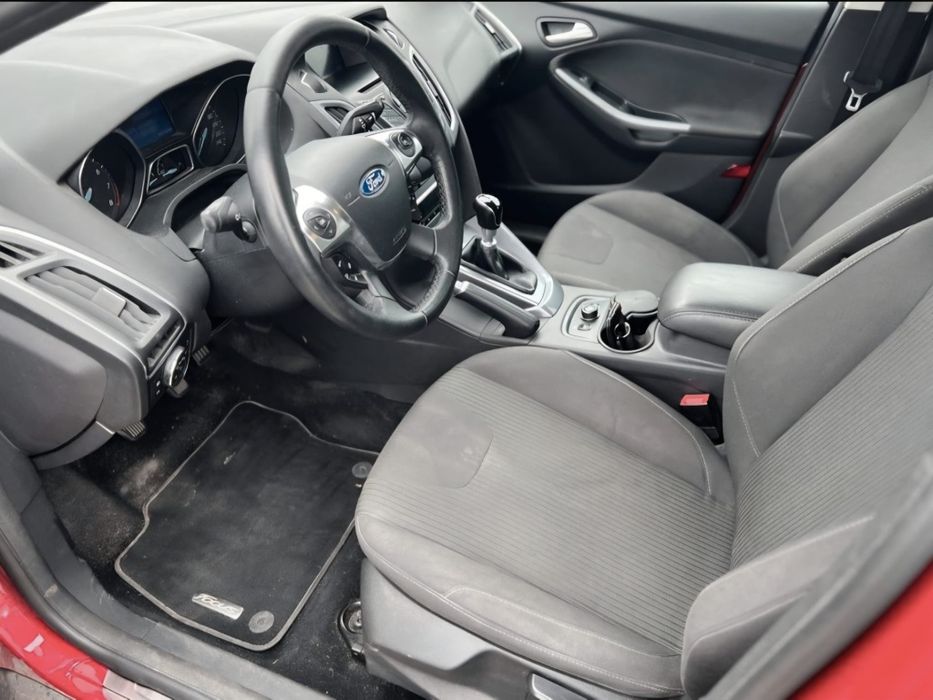 Ford focus benzina 1000 c.c  125 c.p