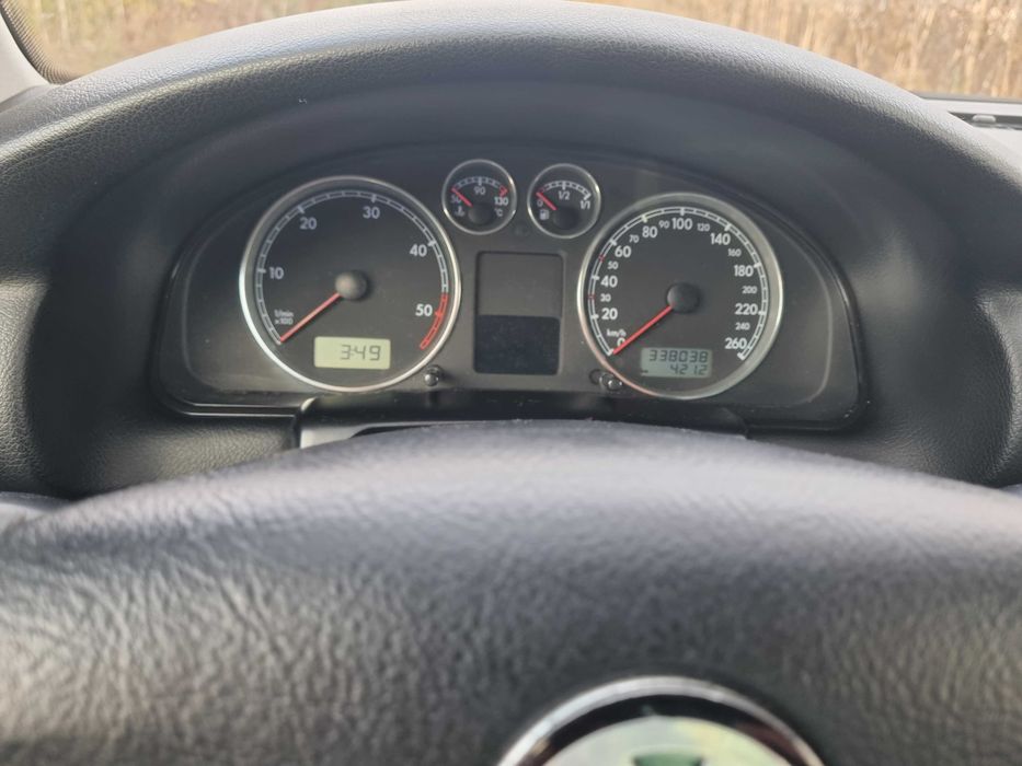 Volkswagen Passat B5.5