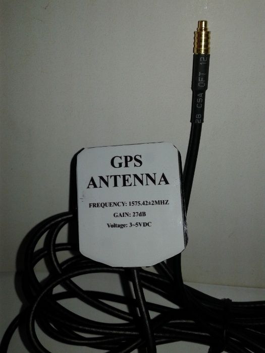 Antene GPS * Lichidare stoc *