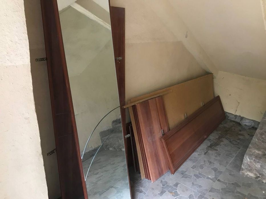 Отдам даром спальную мебель