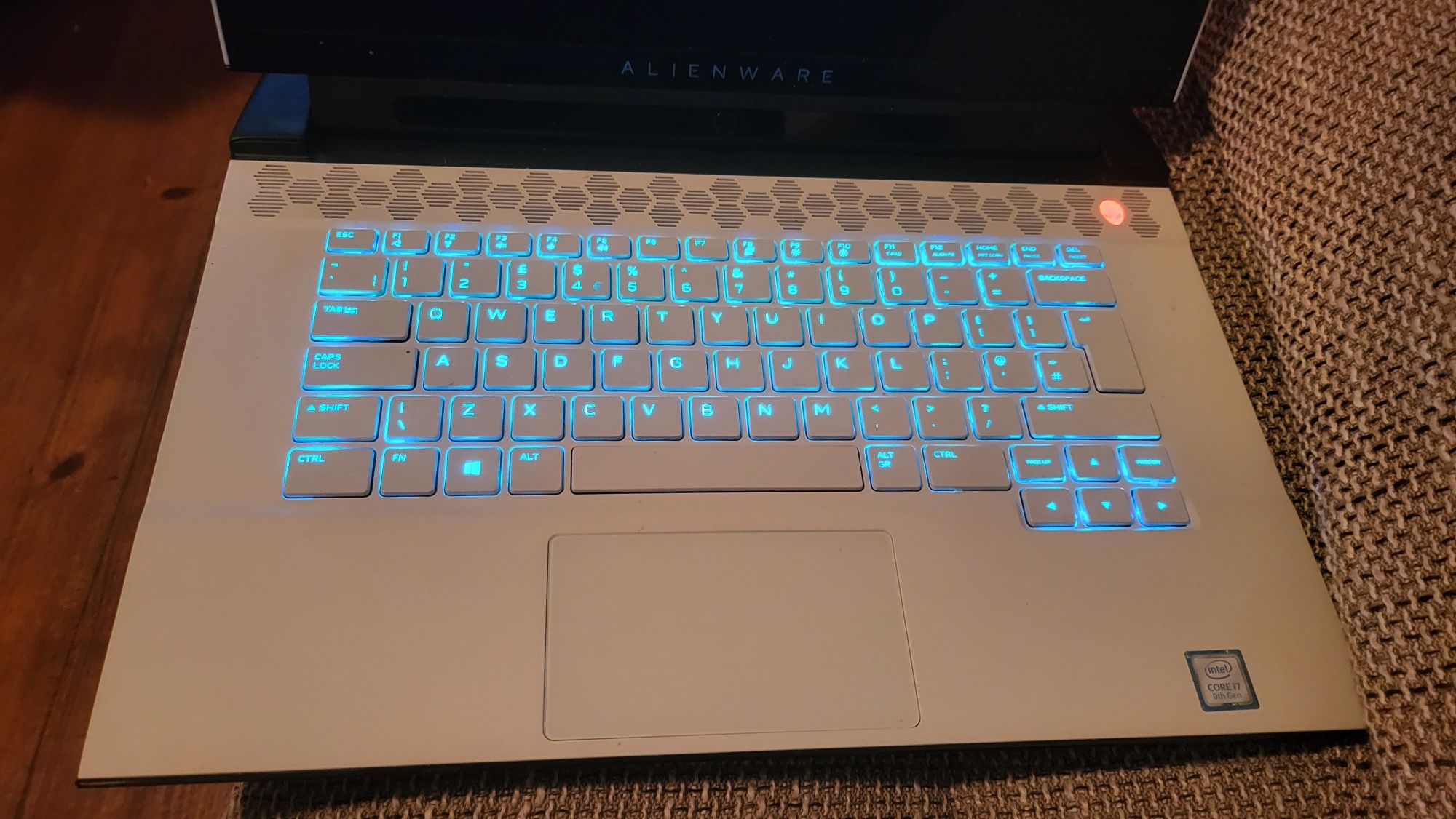 ТОП Геймърски Лаптоп Alienware m15 R3 p87f RTX2070