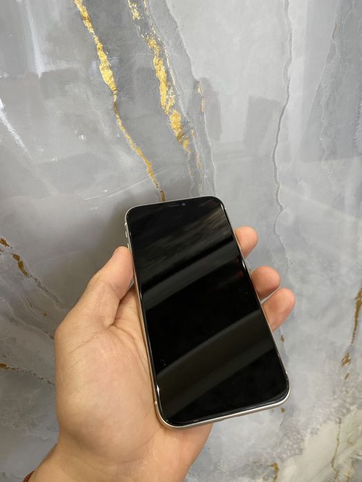 Iphone 11 ideal      .