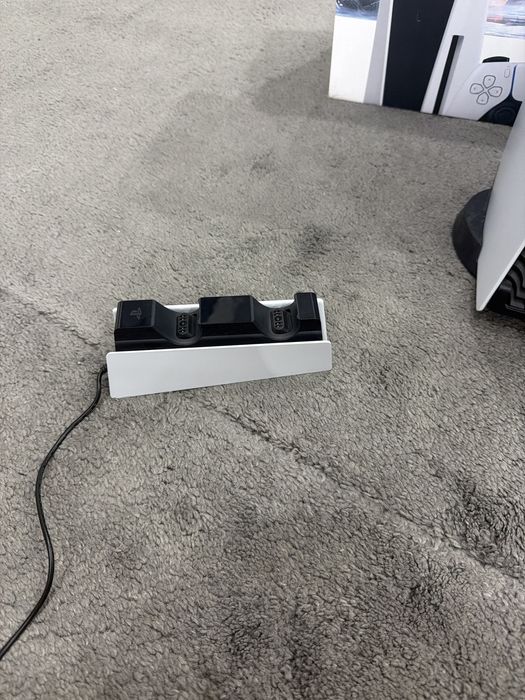 PlayStation 5 God of War + 5 Jocuri + 2 Controllere + Stație Încărcare