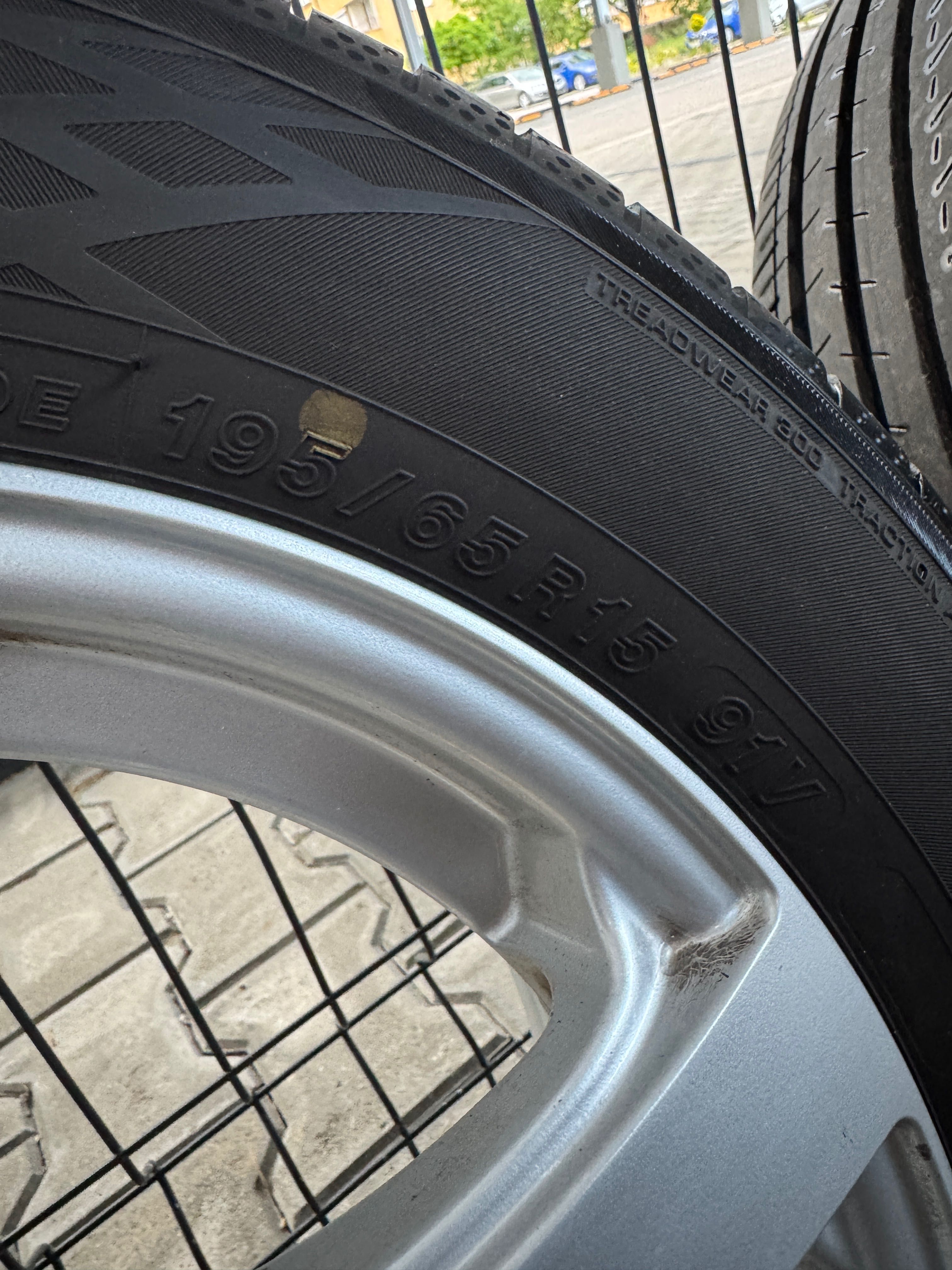 Джанти с летни гуми 195/65 R15 Yokohama