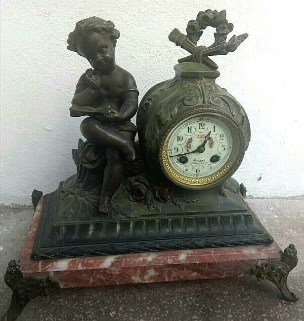 Antic ceas de șemineu sec 19 tara de proveniență Franța ,,statueta cop