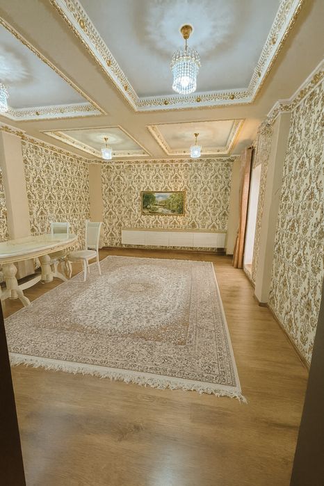 ! Продается двухэтажный коттедж ! Срочно сотилади