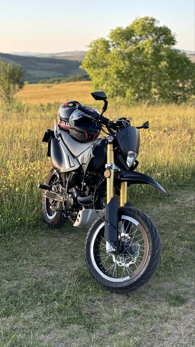 Vând supermoto suzuki cat A1 125cc