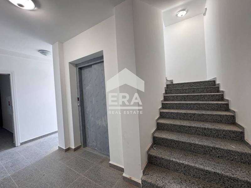 Двустаен апартамент за продажба завършен до ключ със Акт 16, район "Мл