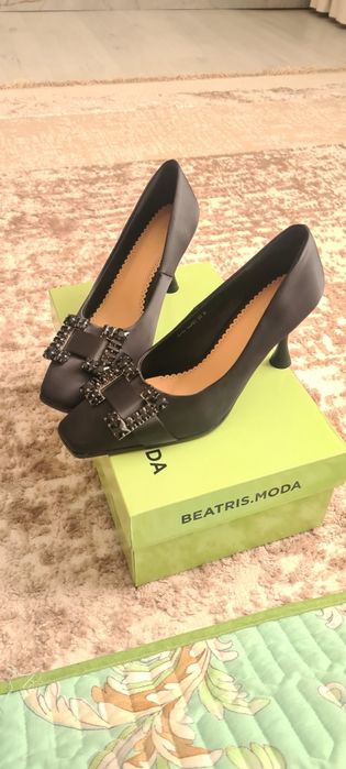 Женская обувь. Туфли чёрный.