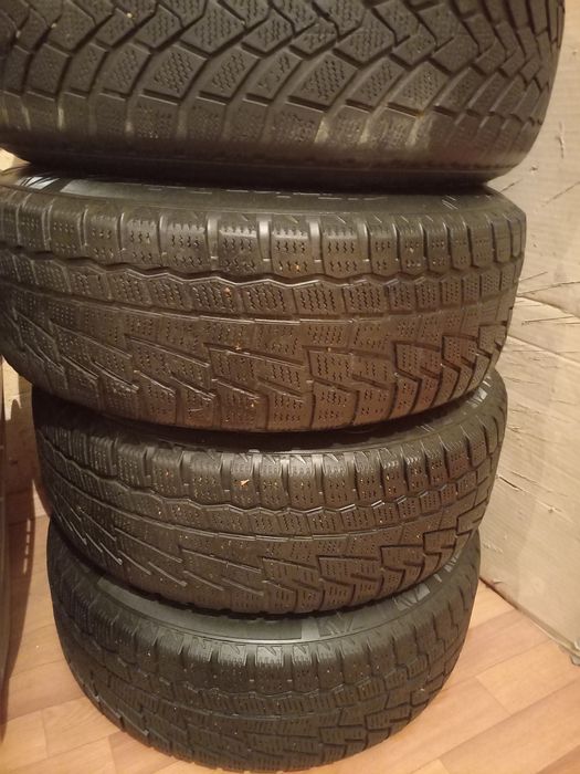Продам зимнюю резину с дисками!