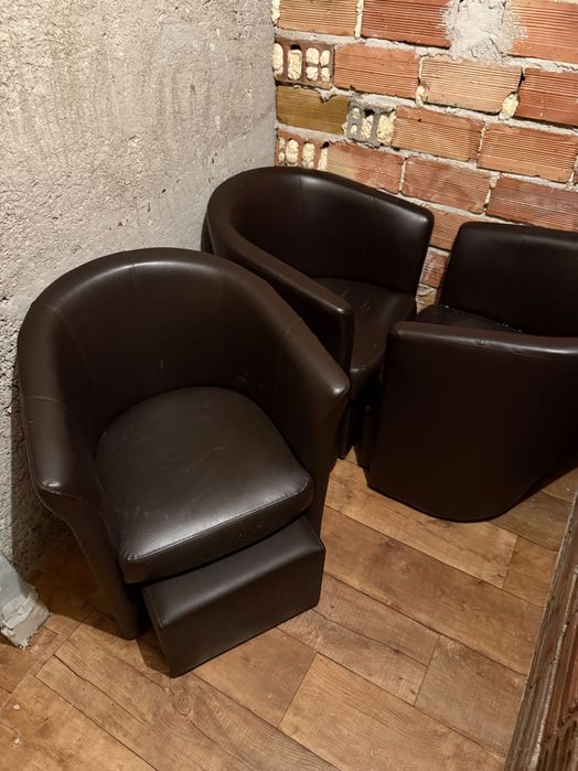 Кафяв фотьойл с табуретка 3 броя