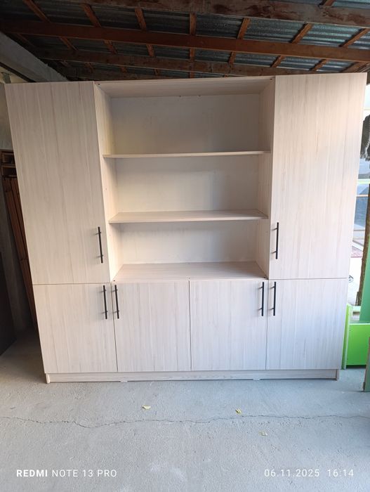 Продам офисный шкаф