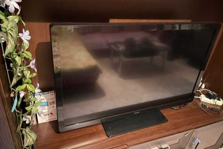 Телевизор PHILIPS 43 "