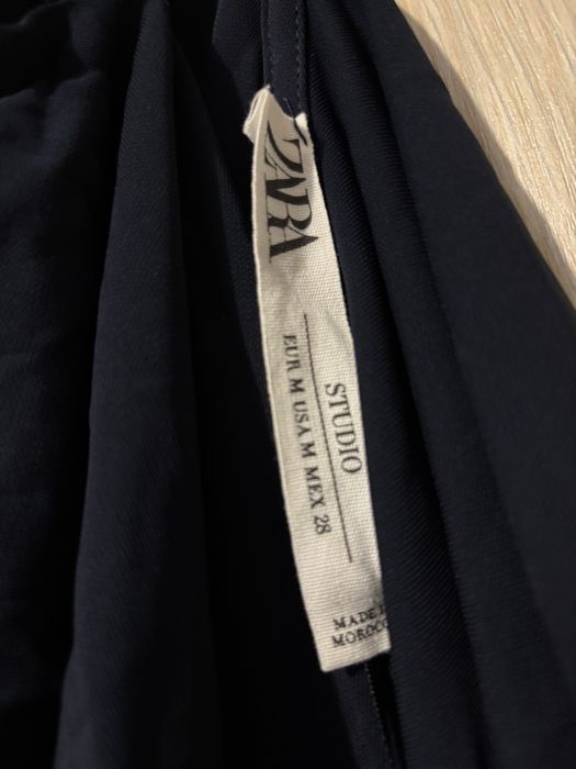 Официална рокля.