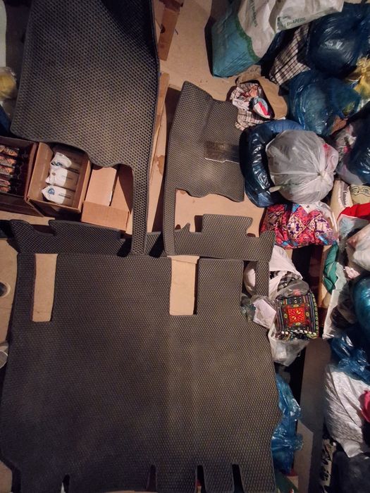 Полик Toyota Sienna