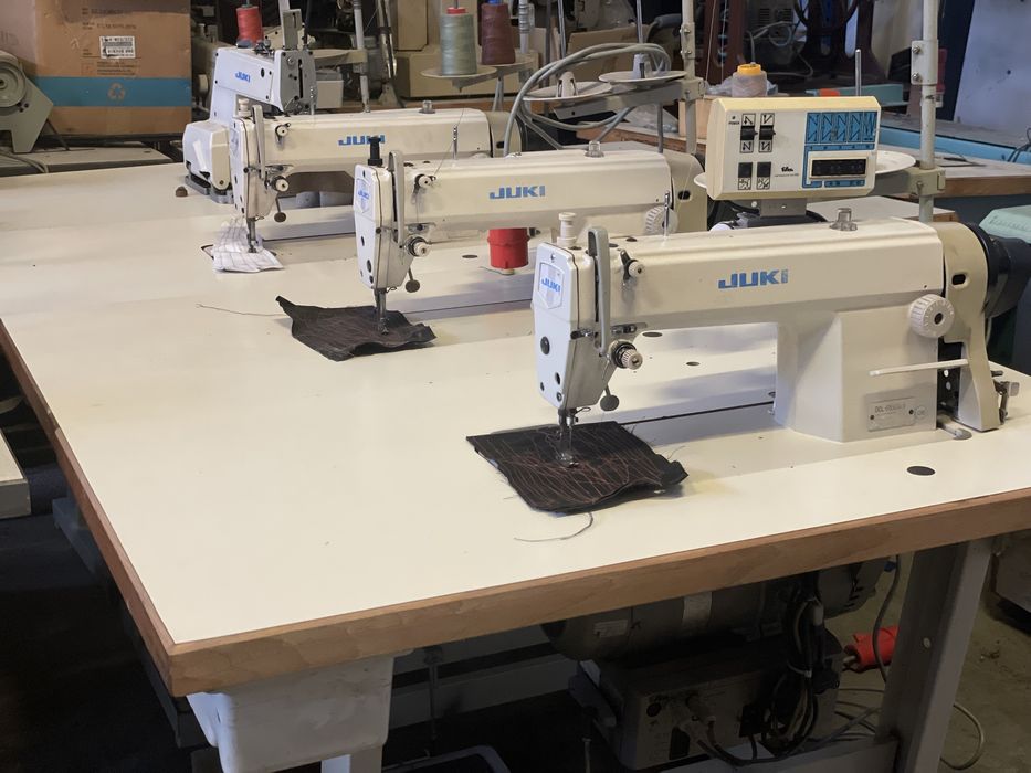Masina de cusut liniar automata JUKI Gata de utilizare