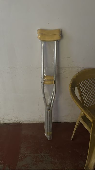 Костыли новые в упаковке . Новые новые новые новые новые новые новые.