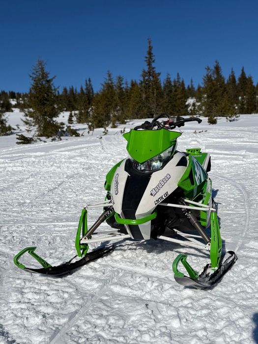 Snowmobil Artic Cat M800 2016 160 cp