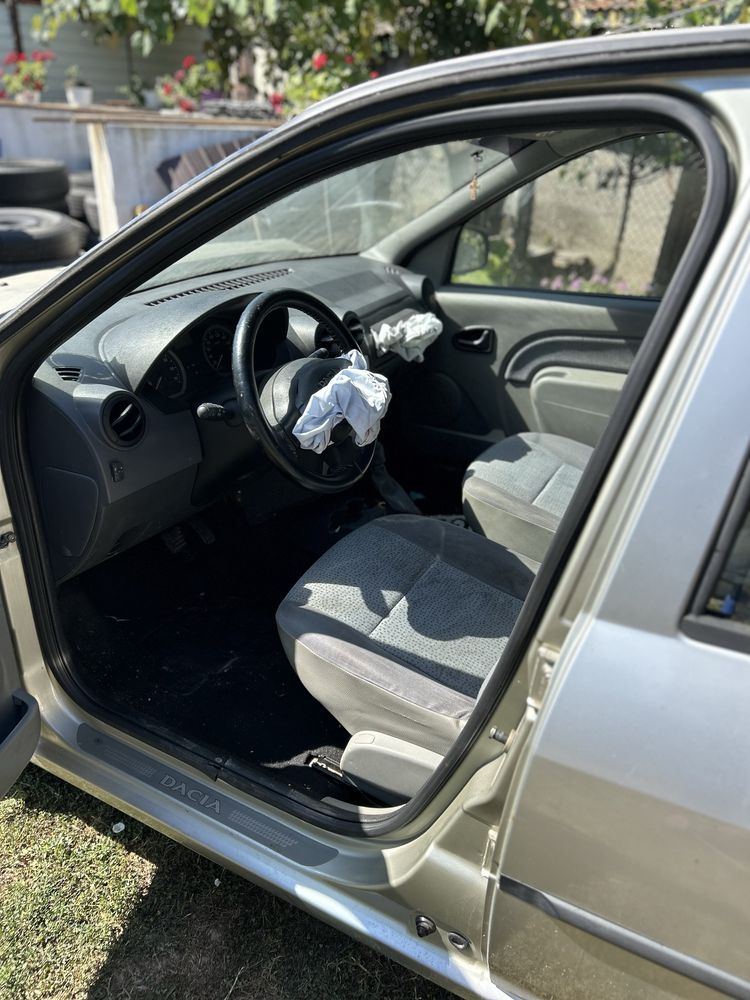 Dacia Logan avariat 1.4 mpi + GPL
