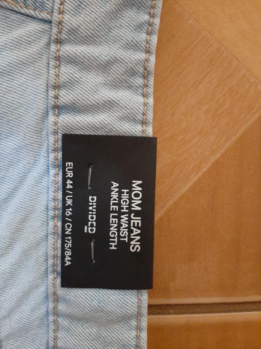Blugi H&M mom jeans marimea 44