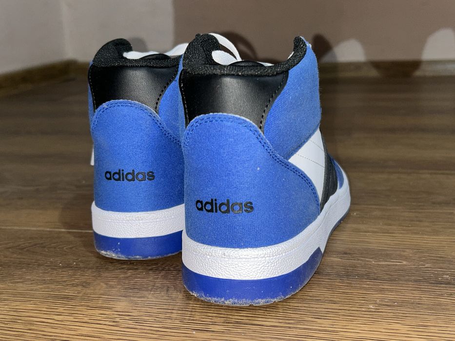 Vand Adidas Mids Originali