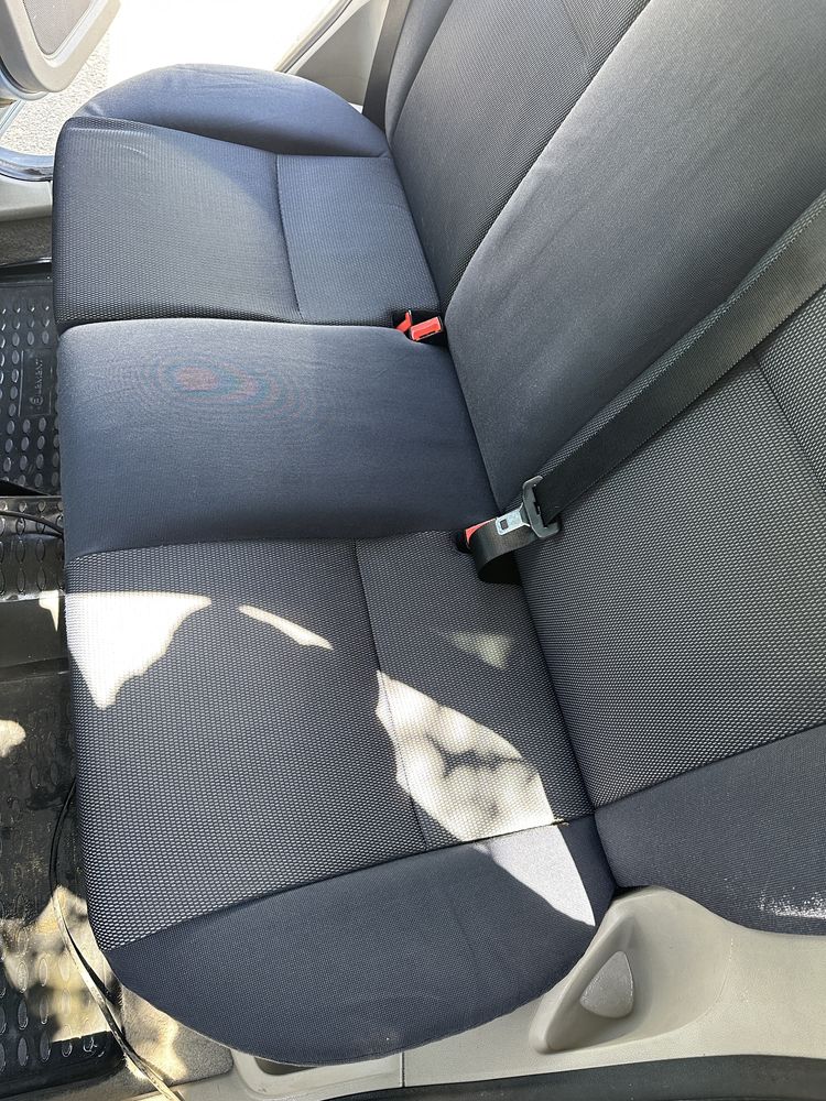 CURATARE CU ABUR canapele / saltele / auto