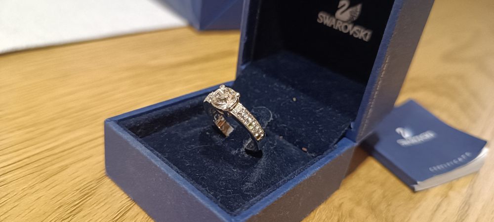 Пръстен Swarovski