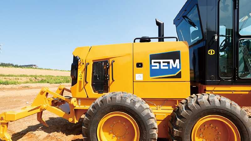 Автогредер SEM 920F
