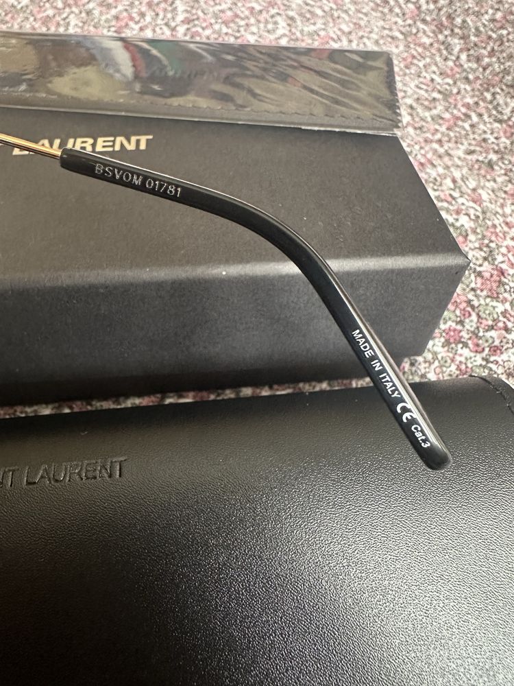 Чисто нови слънчеви очила Saint Laurent