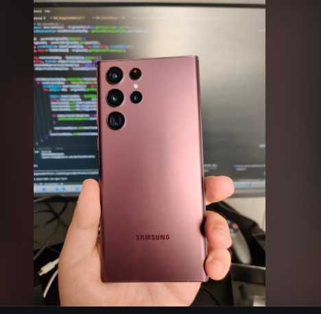 Samsung S22 Ultra impecabil ca nou Burgundy