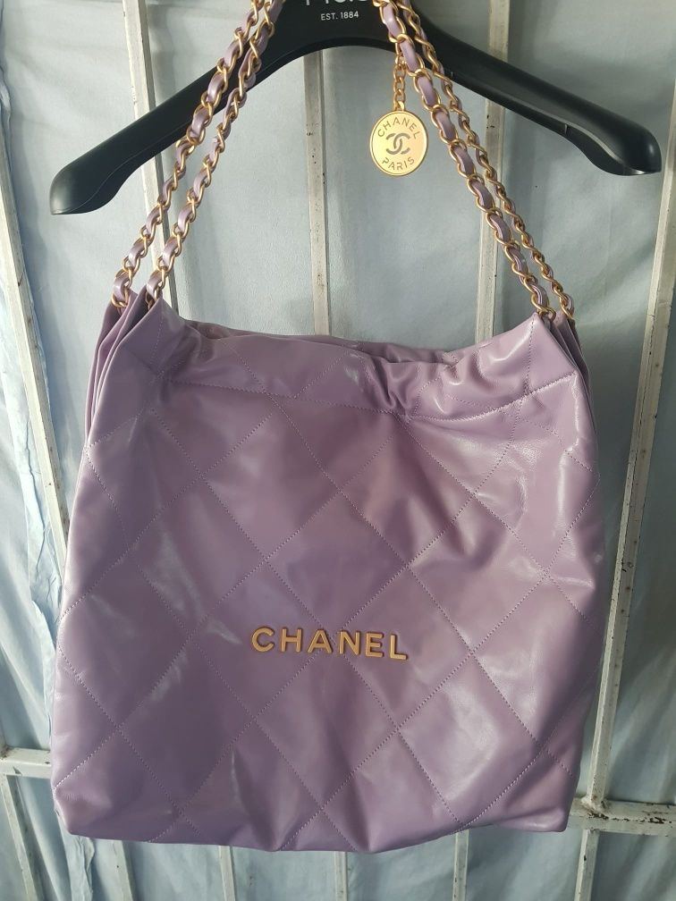 Geanta din piele naturala Chanel