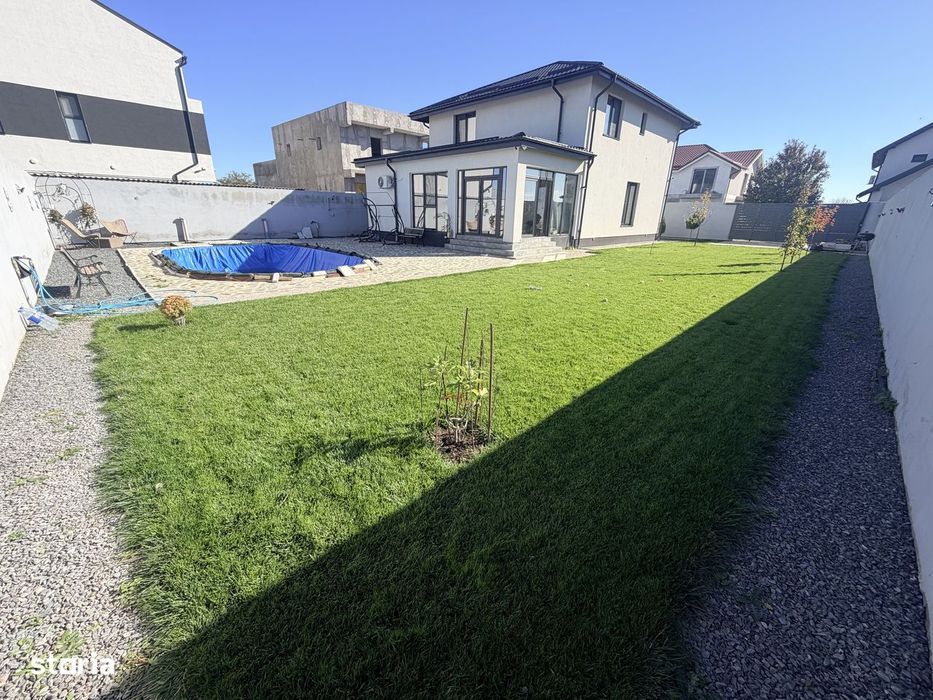 Casa moderna cu piscina P+1. 5 cam. Teren 603 mp
