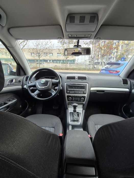 Skoda Octavia 1.6 TDI Diesel Automată – 2011