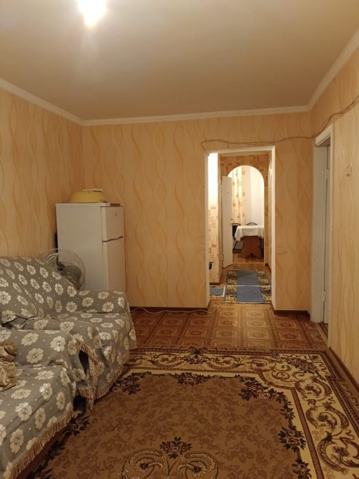 Сдаю 3 ком кв на долги срок