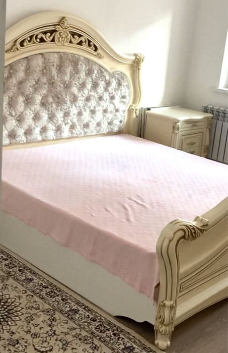 Продам двухспальную кровать