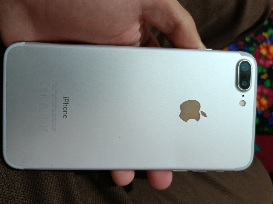 Iphone 7 plus.Tiniq ishlaydi