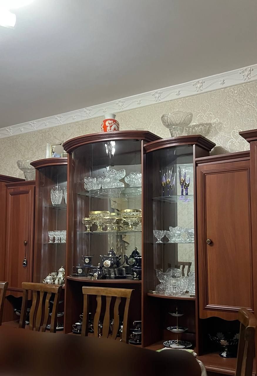 Продаётся стенка в хорошем состоянии