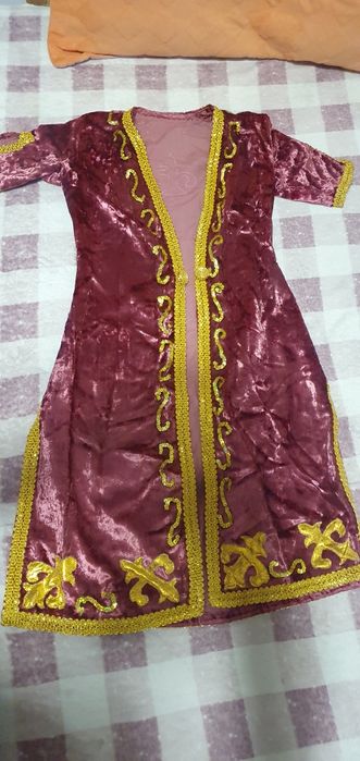 Для девочек 8-12 лет.