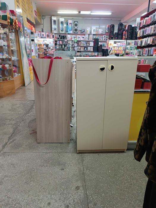 Торговое оборудование для магазина тумба