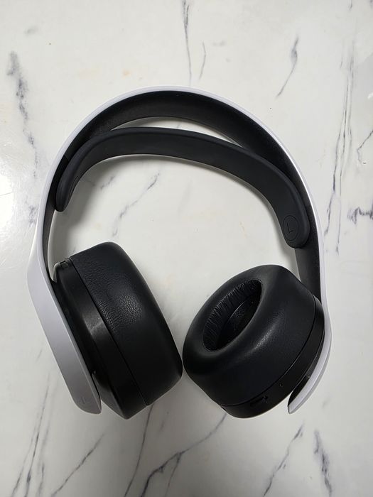 Vand casti Sony Pulse 3D pentru Playstation