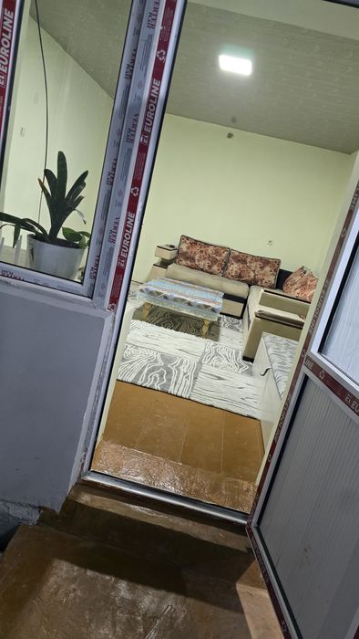 Maklersiz  remontdan chiqqan uy shahar markazida Toshkent  metrosida