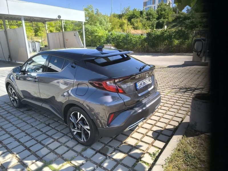 Toyota CH-R 2024