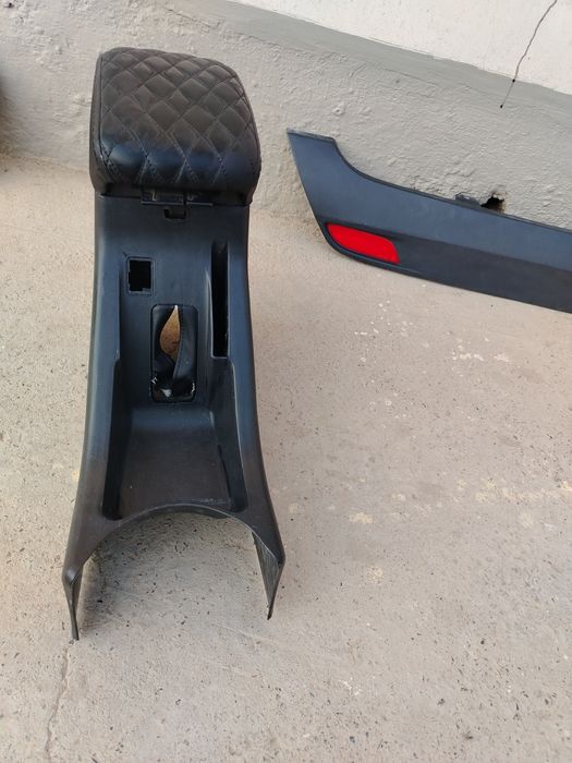 Nexia 3 bar sotiladi !